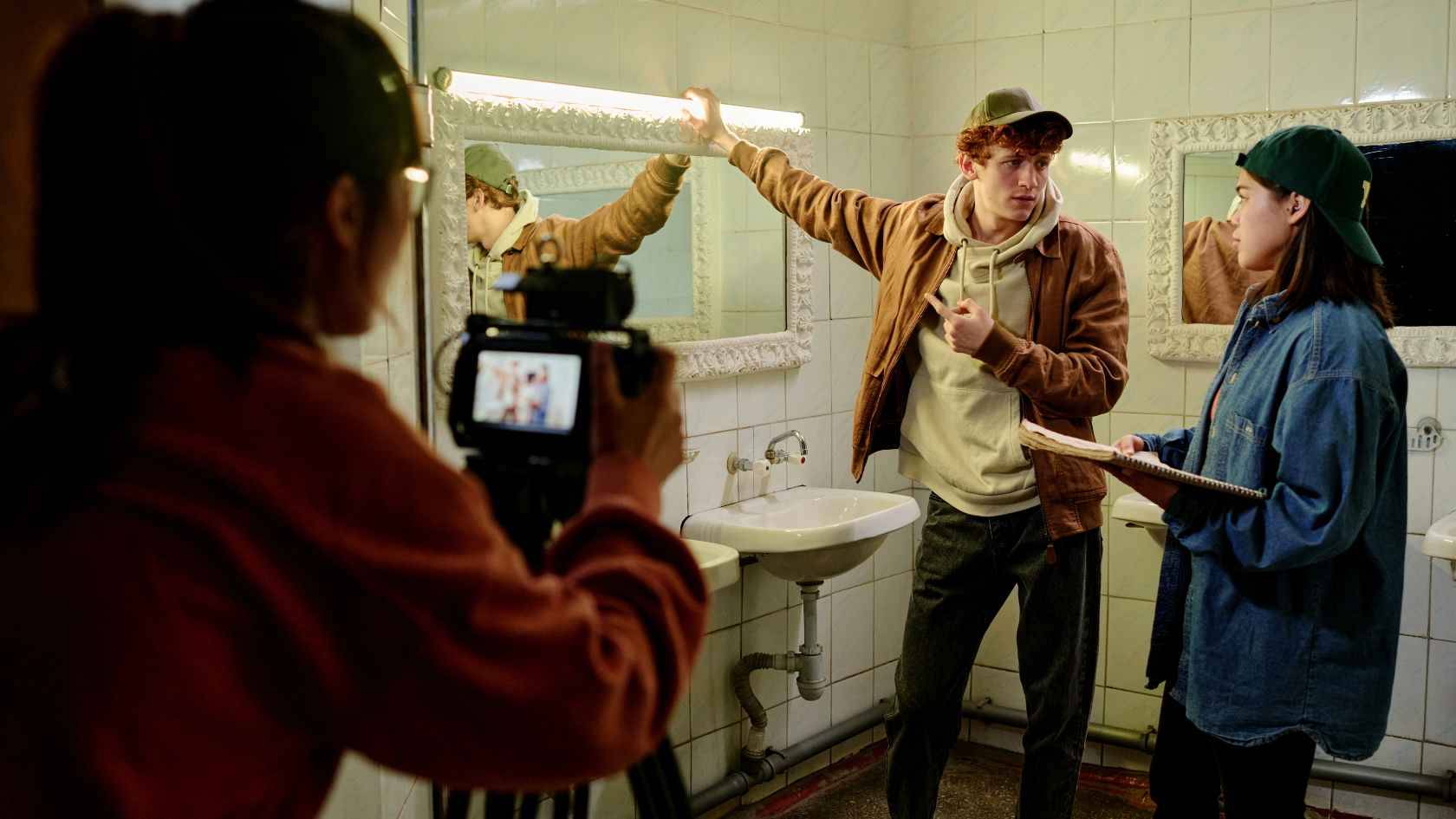 The Complete Guide to Collaborative Film Production Software for Modern Studios